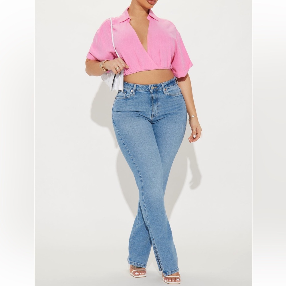 Cute pink top 🌸